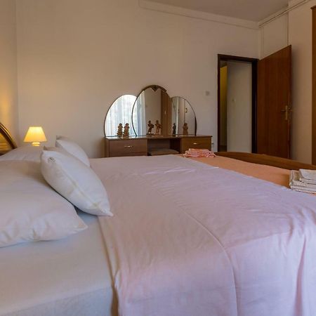 Apartman Laura Selce Exterior foto