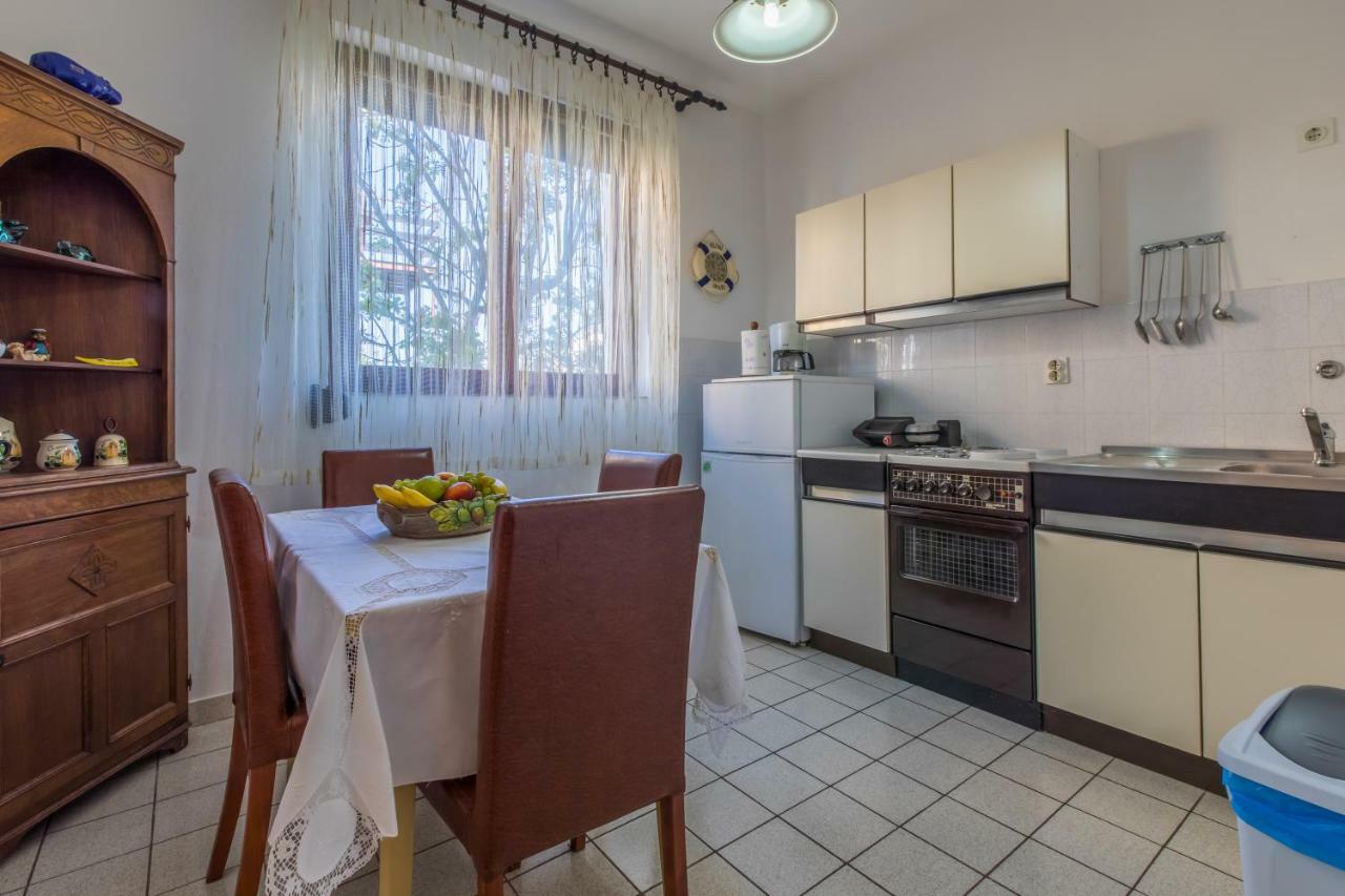 Apartman Laura Selce Exterior foto